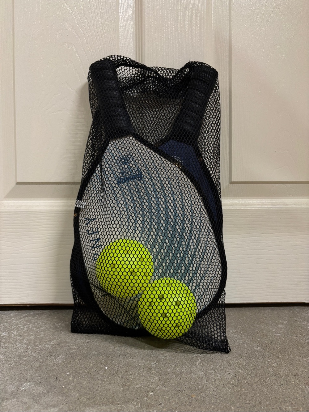 FRANKLIN SPORTS 2 player Mesh Sports Equipment Bag with Neon Yellow Tennis Balls